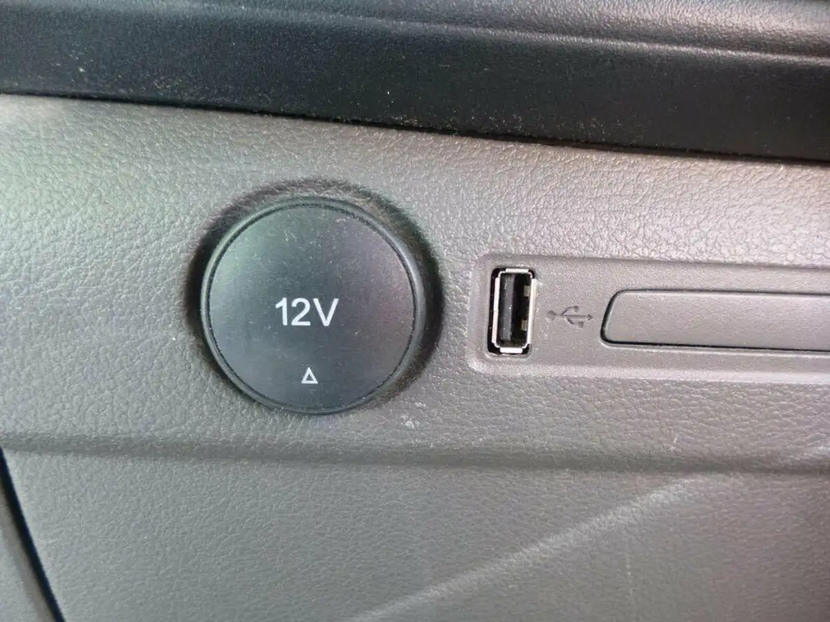 2022-ford-transit-20tdci-350-l3h2-leader-with-ac-chiller-big-55