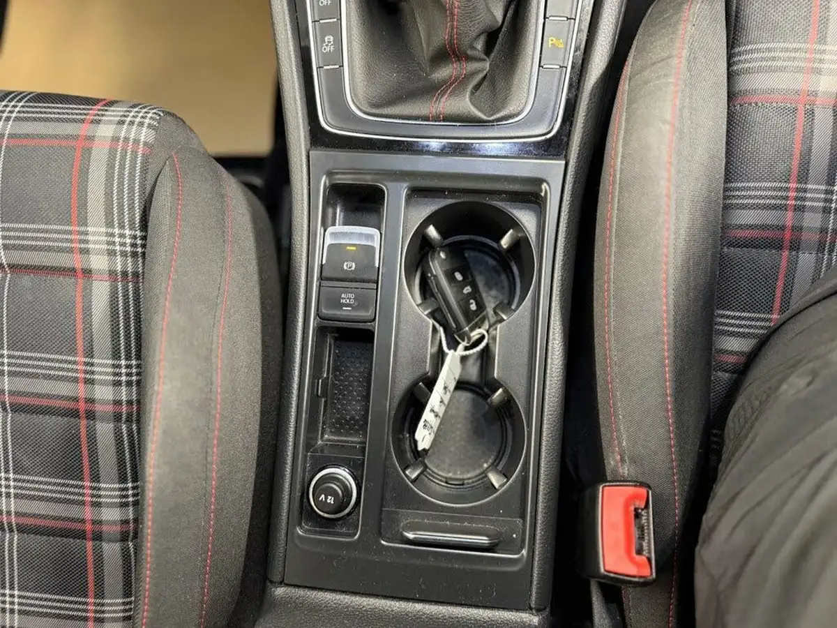 2019-volkswagen-golf-20-tsi-gti-performance-5d-big-23
