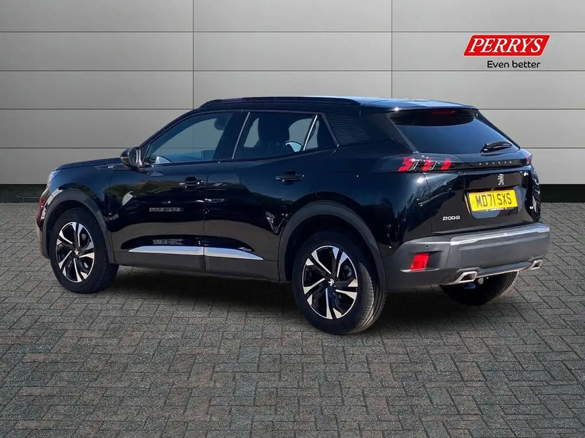 2022-peugeot-2008-suv-12-puretech-gt-big-1