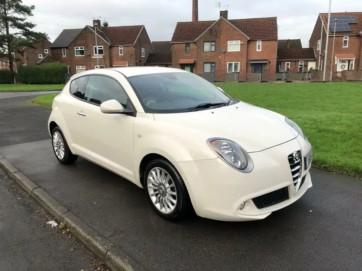2015-alfa-romeo-mito-09-sprint-big-0
