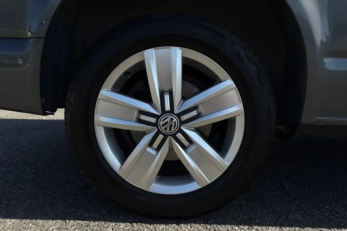2024-volkswagen-transporter-big-9