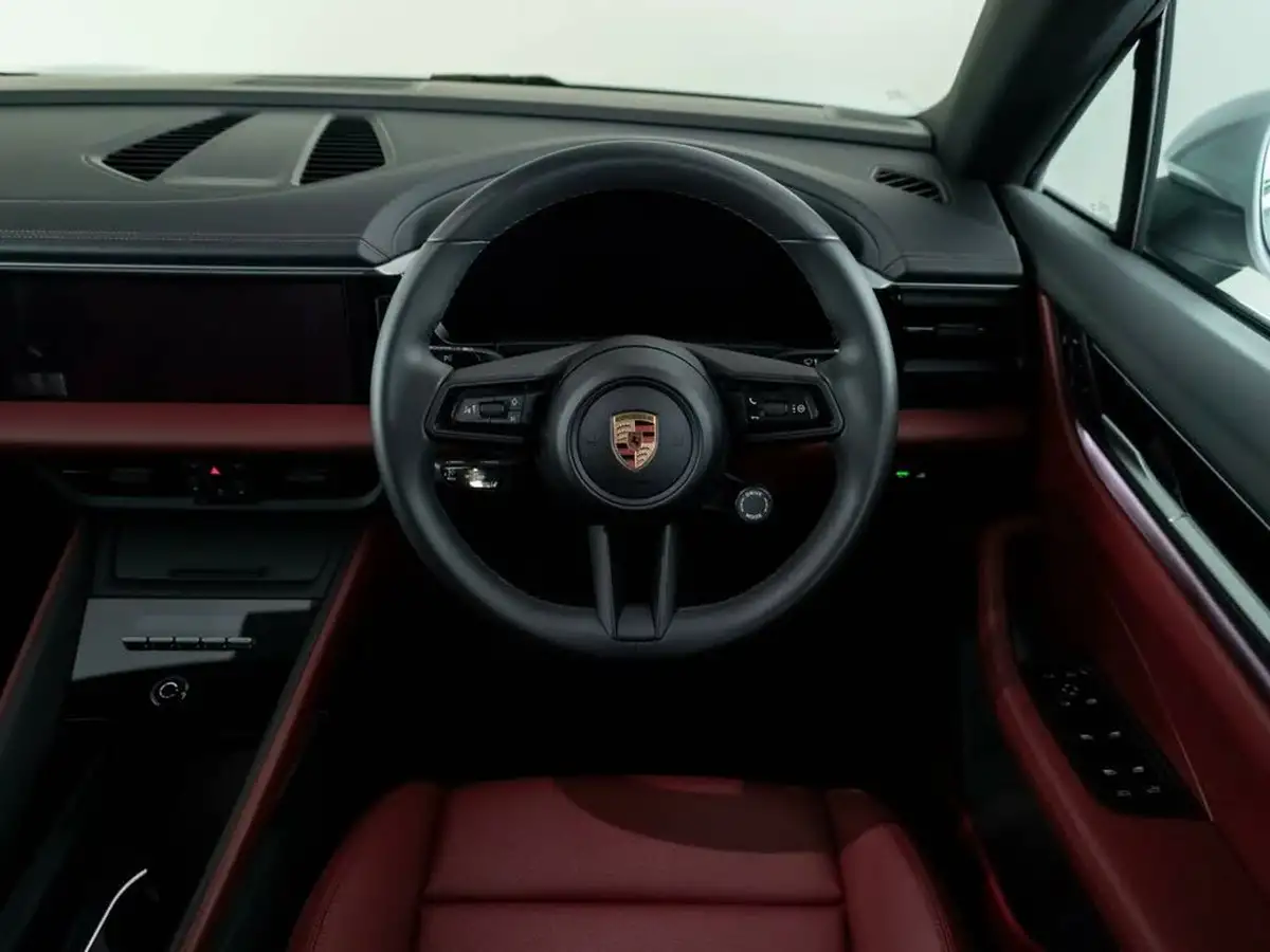 2024-porsche-macan-e-4-electric-big-9