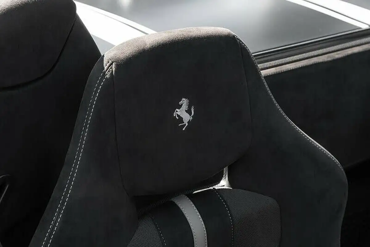 2019-ferrari-488-39-488-spider-big-35