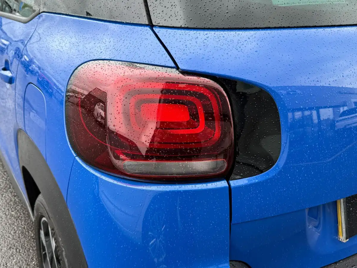2021-citroen-c3-aircross-12-puretech-shine-plus-110ps-big-17