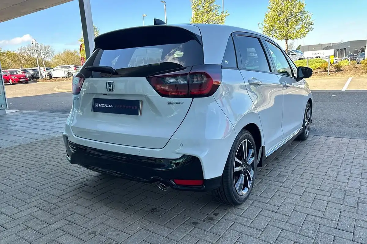 2024-honda-jazz-15-i-mmd-advance-sport-big-31
