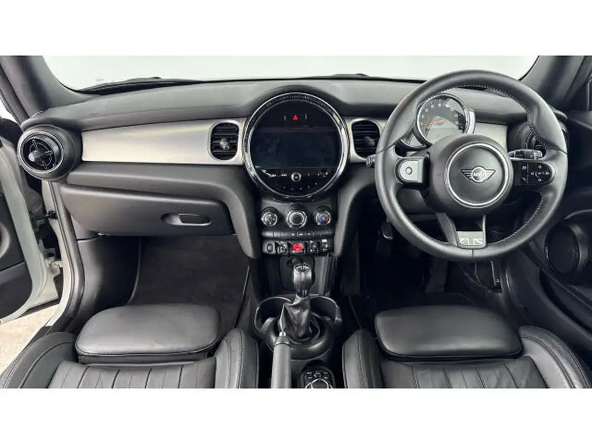 2021-mini-cooper-15-cooper-exclusive-hatchback-3d-big-3