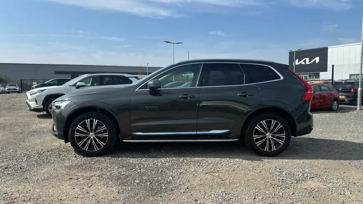 2021-volvo-xc60-20-b5-inscription-big-7