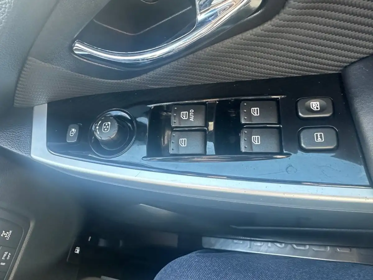2019-kgm-ssangyong-korando-22td-elx-big-28