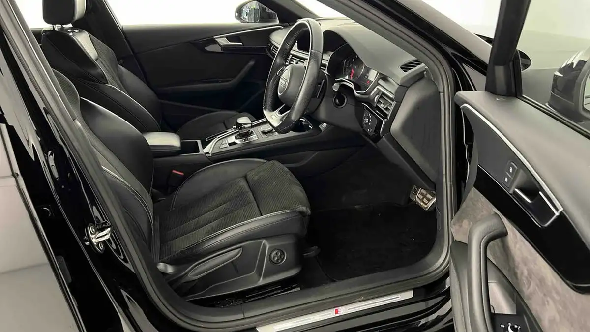 2019-audi-a4-20-35-tfsi-black-edition-s-tronic-big-15