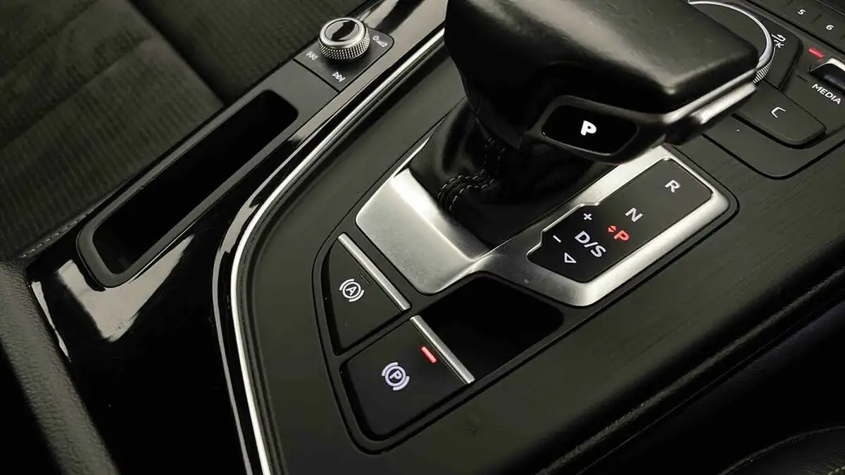 2019-audi-a4-20-35-tfsi-black-edition-s-tronic-big-43