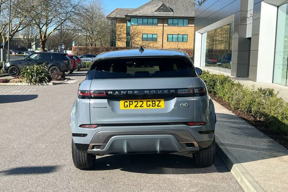 2022-land-rover-range-rover-evoque-20-d200-r-dynamic-s-big-11
