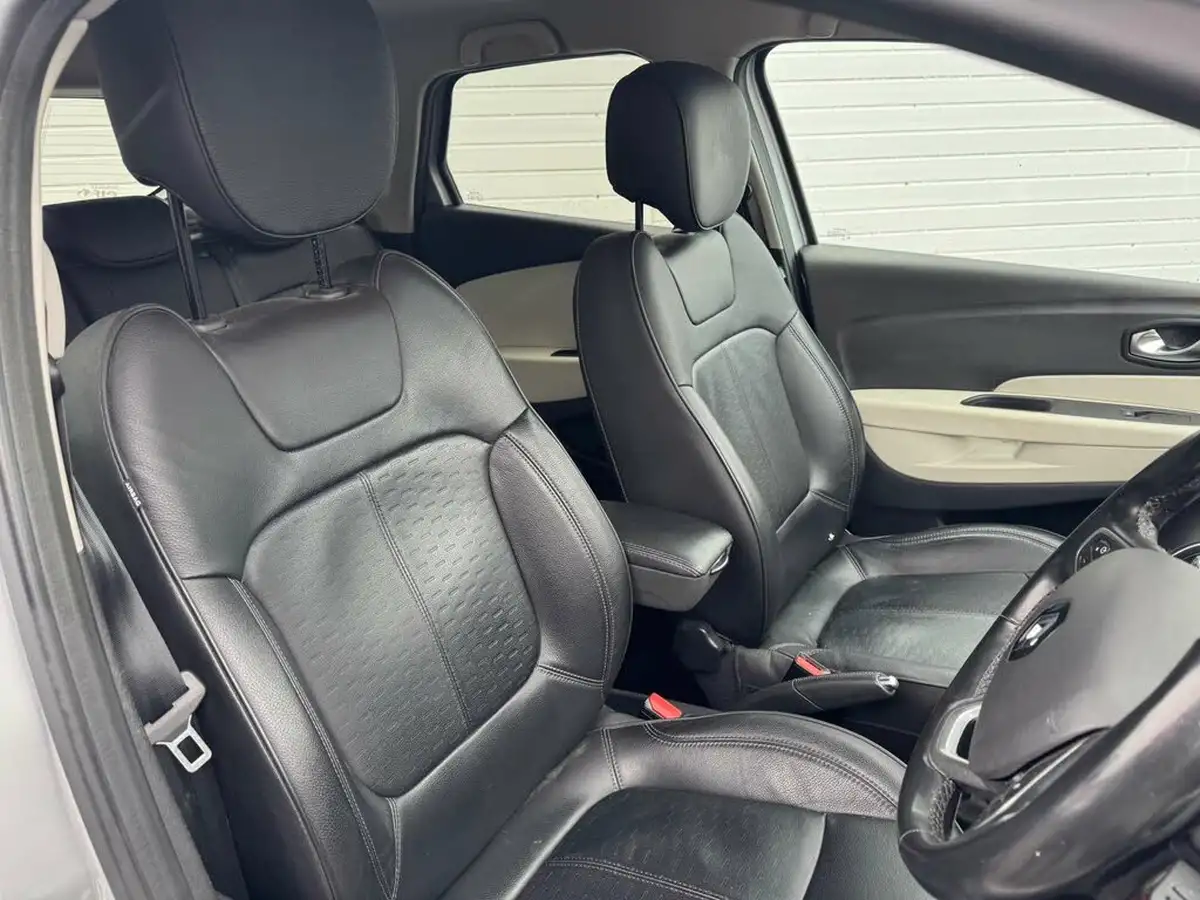 2018-renault-captur-09-tce-gt-line-big-15