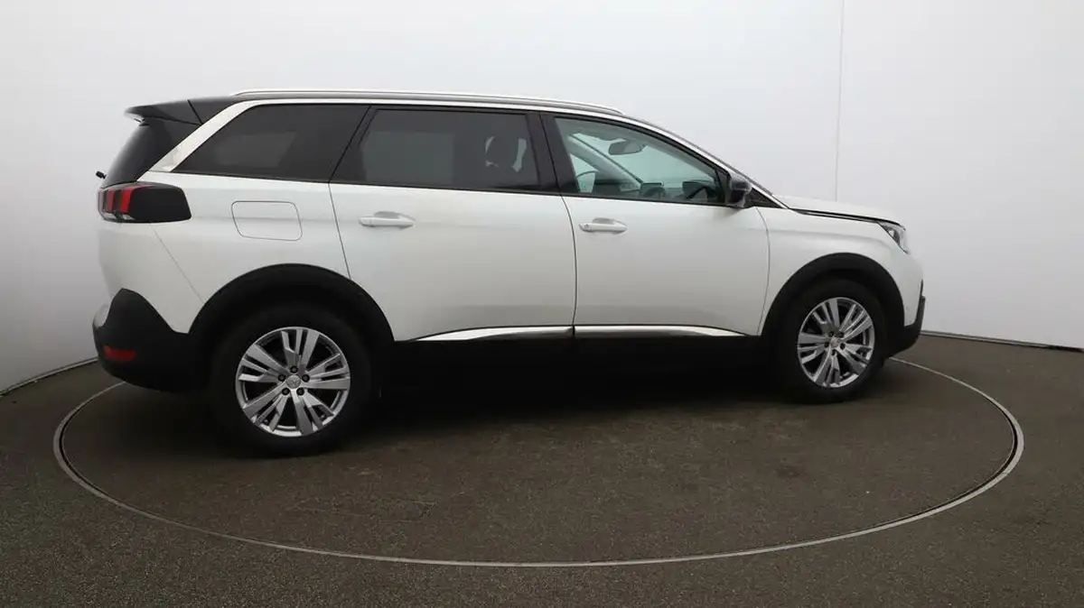 2020-peugeot-5008-suv-12-puretech-allure-big-44