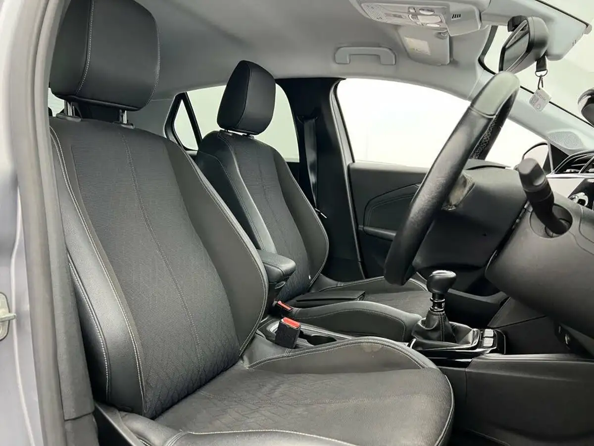 2020-vauxhall-corsa-15-turbo-d-elite-nav-premium-big-12