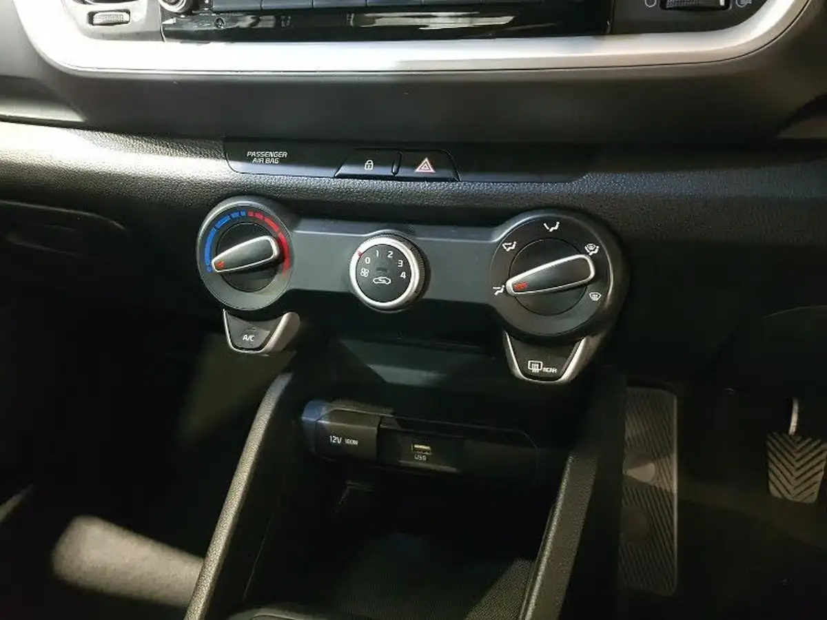 2023-kia-stonic-10-t-gdi-2-99bhp-big-12