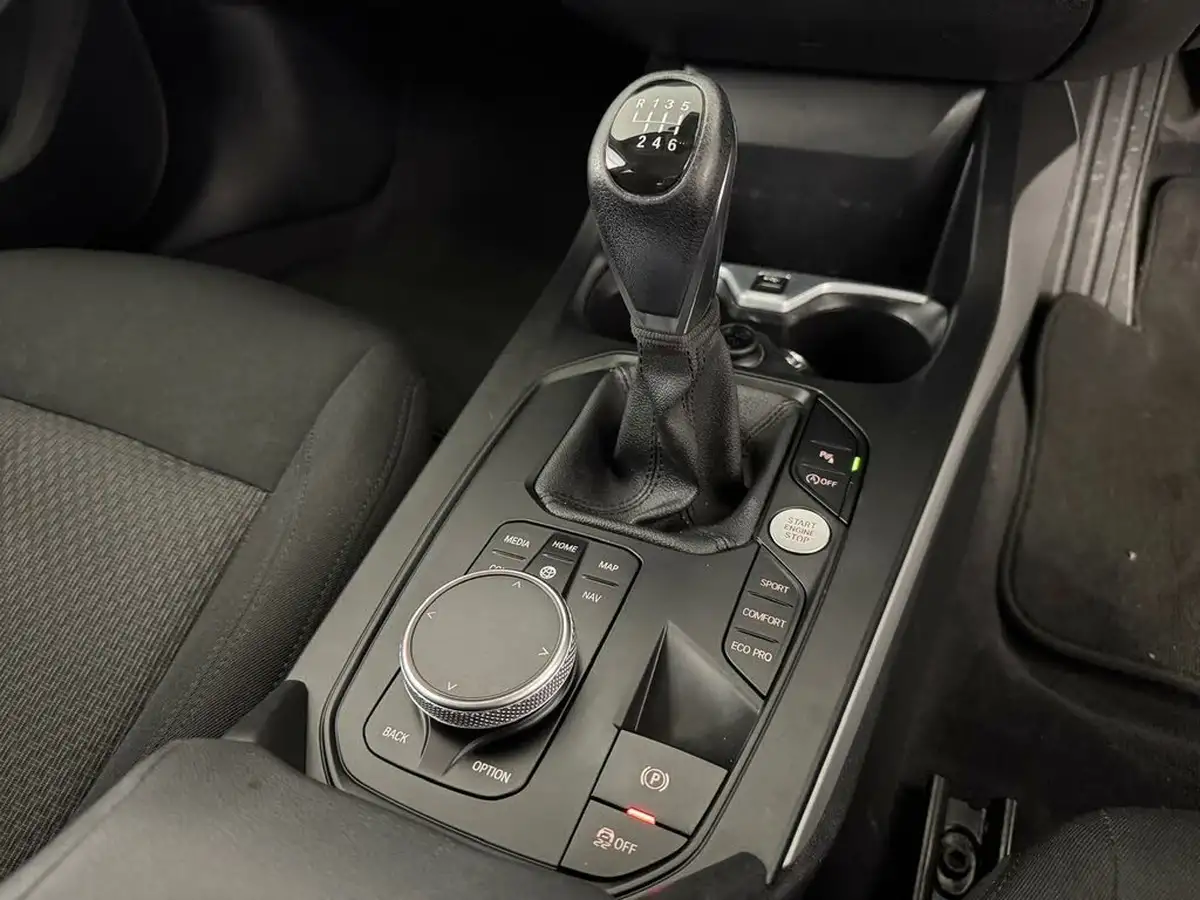 2023-bmw-1-series-15-118i-se-big-32