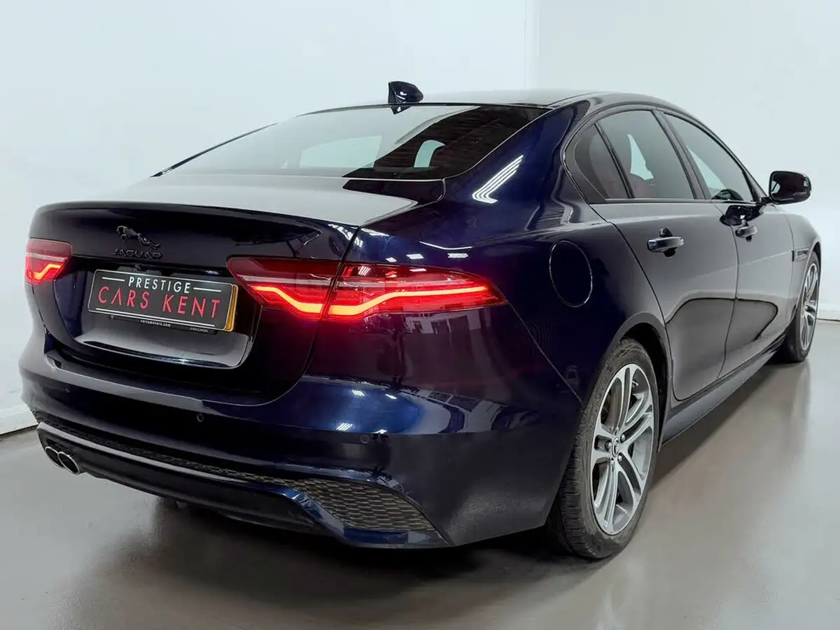 2024-jaguar-xe-20-d200-r-dynamic-s-big-11