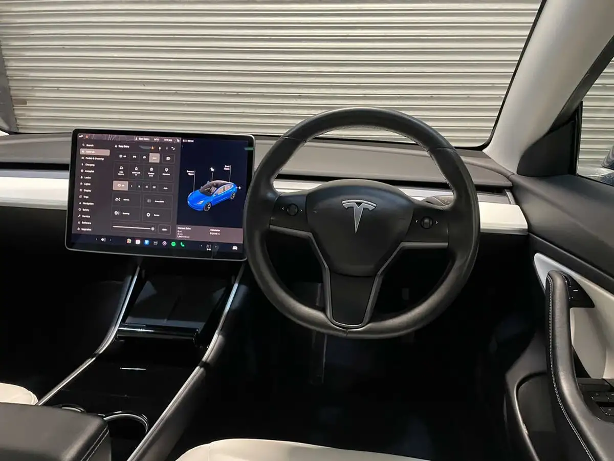 2020-tesla-model-3-e-long-range-big-6