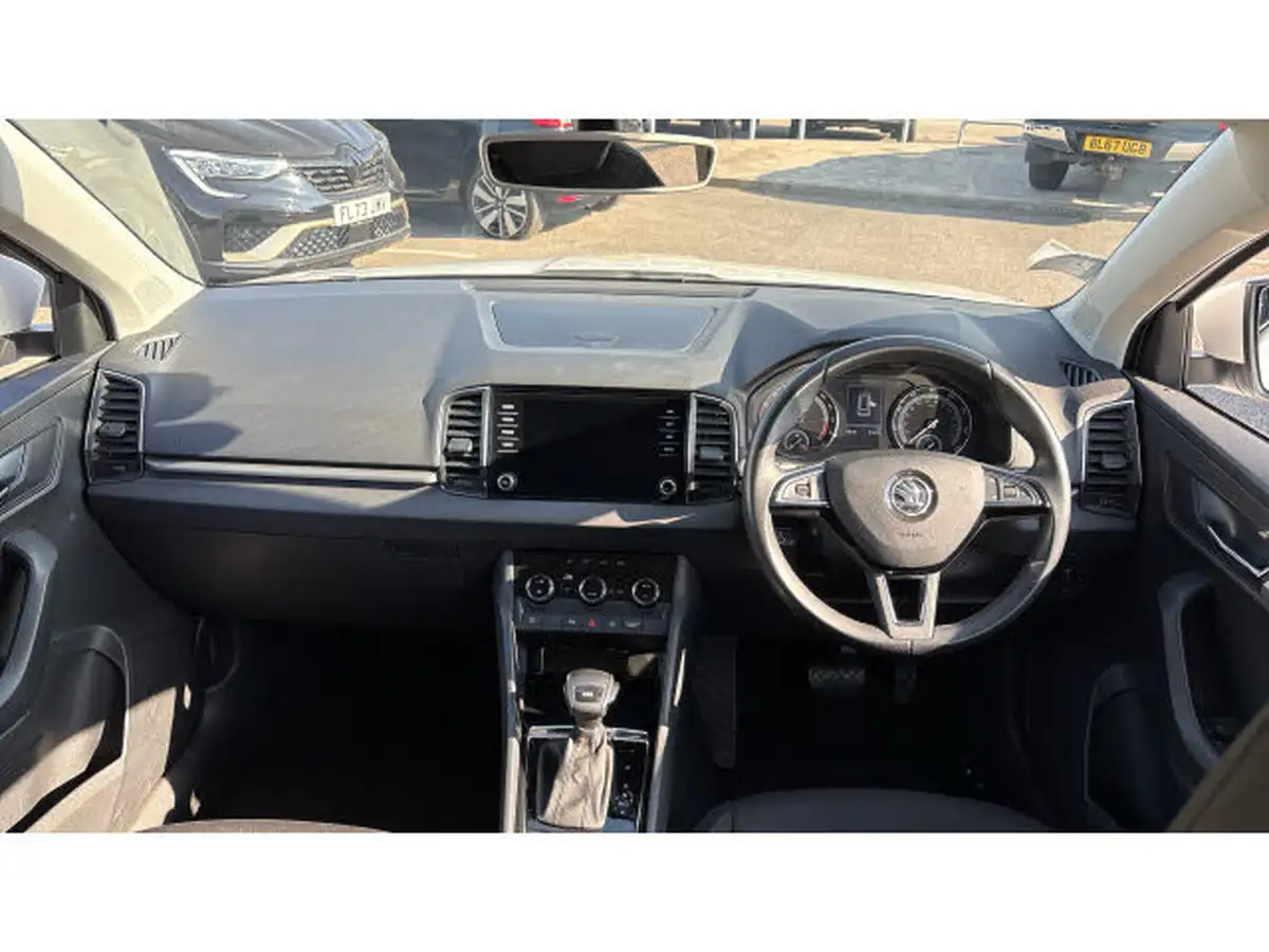 2018-skoda-karoq-16tdi-se-technology-scr-1596cc-dsg-big-8