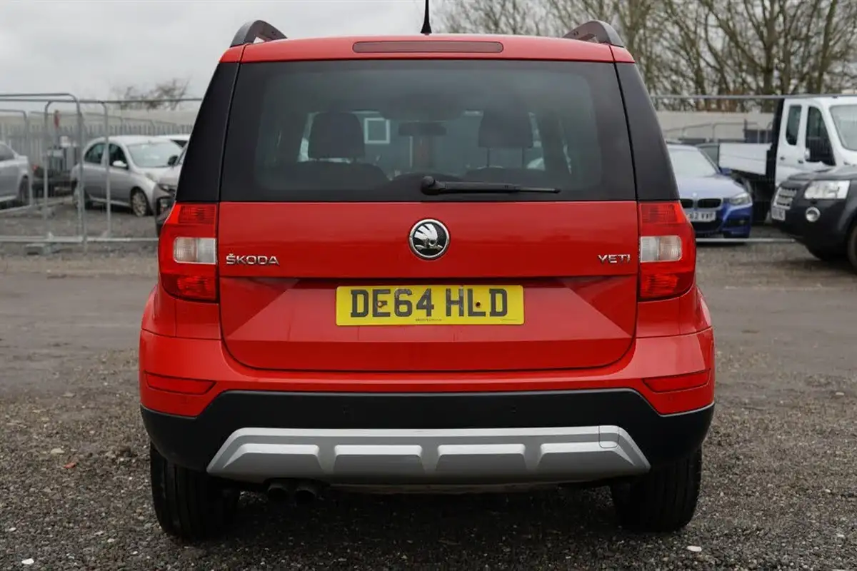 2014-skoda-yeti-outdoor-20tdi-se-115ps-big-8