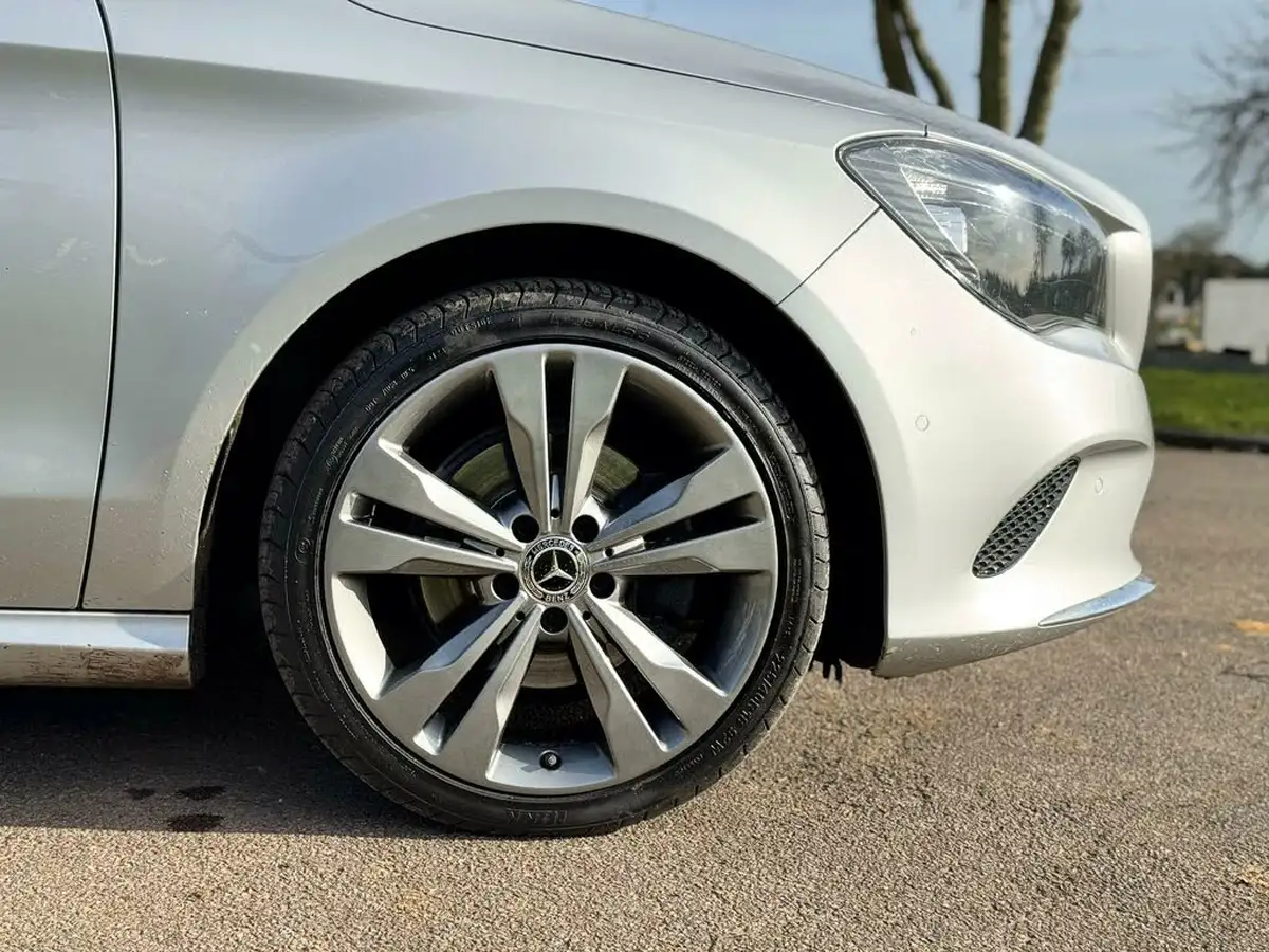2017-mercedes-benz-cla-21d-cla-220-sport-4matic-coupe-4d-big-40