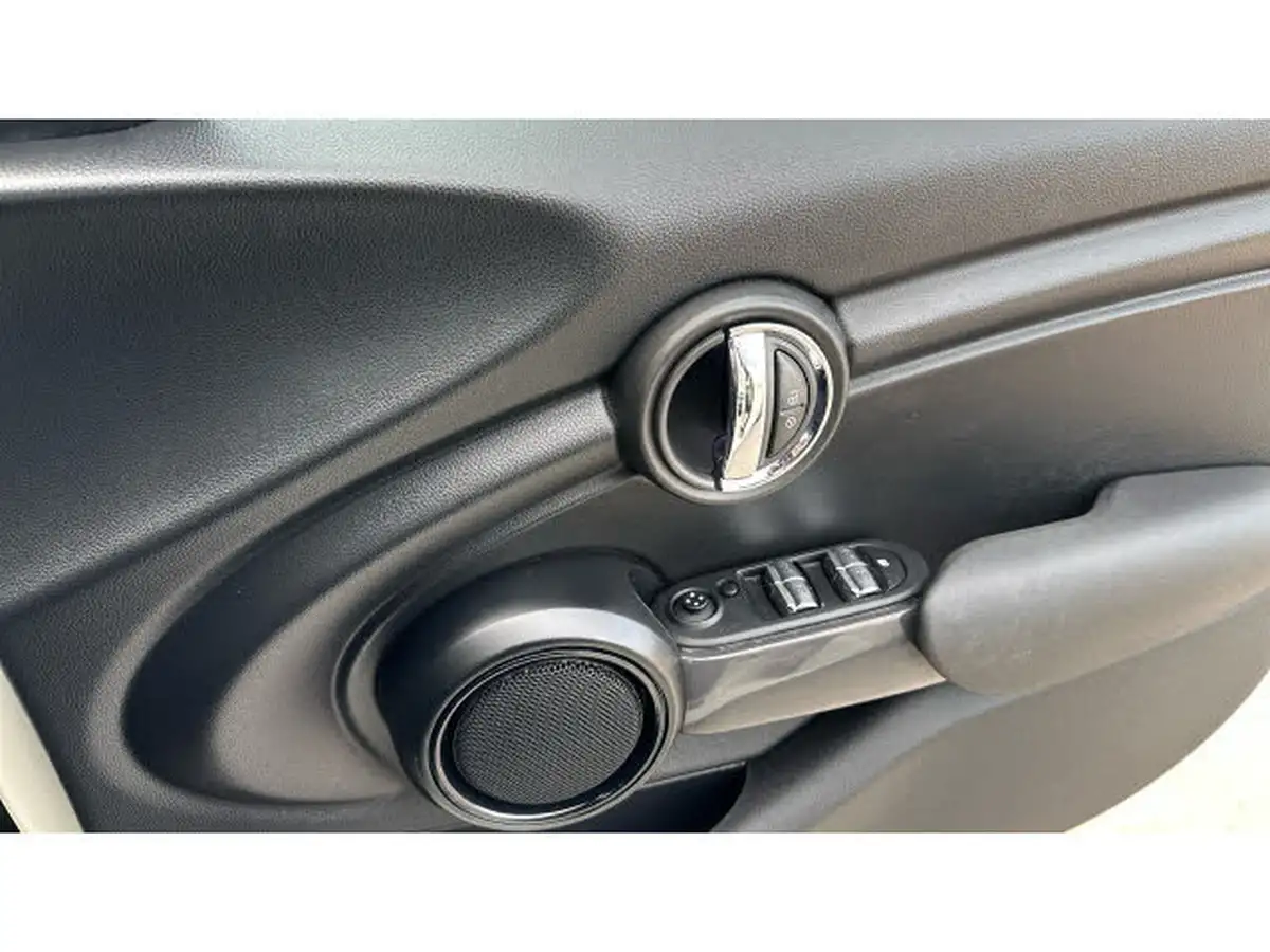 2021-mini-cooper-15-cooper-sport-series-ii-hatchback-5d-big-19