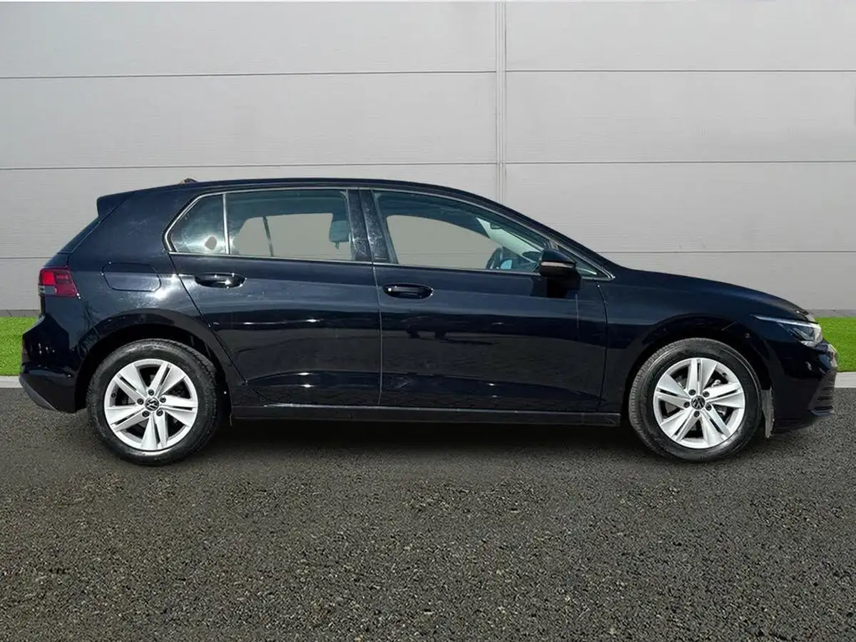2021-volkswagen-golf-15-tsi-life-130ps-hatchback-big-7