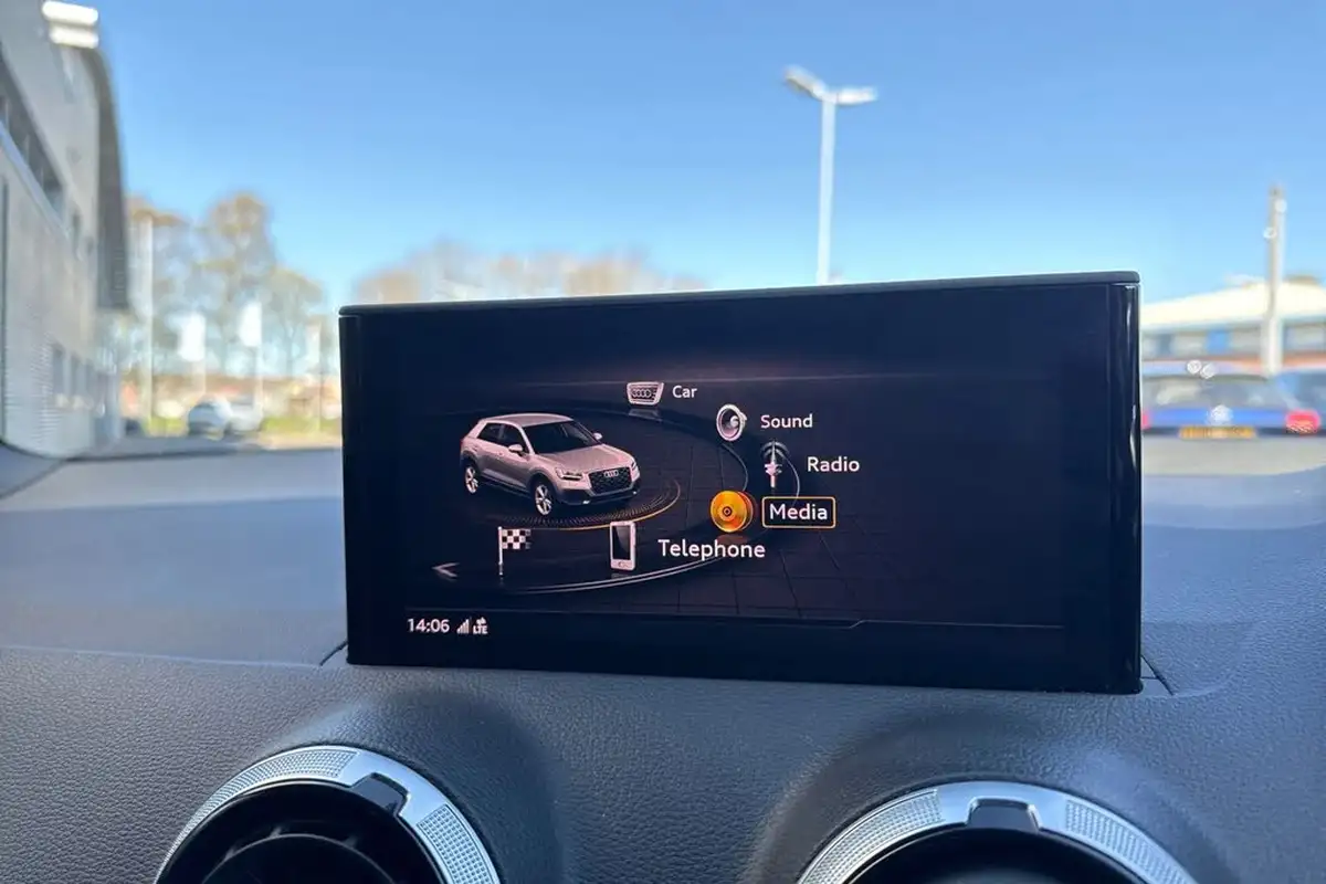 2021-audi-q2-15-35-tfsi-black-edition-big-49