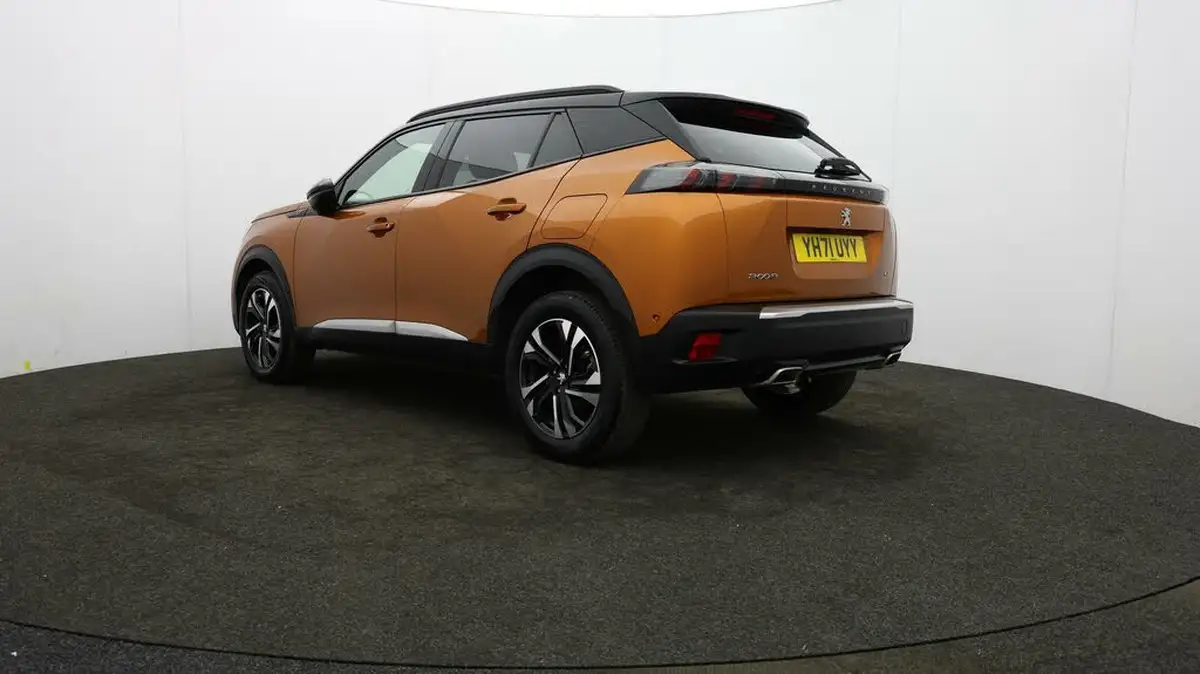 2021-peugeot-2008-suv-12-puretech-gt-big-4