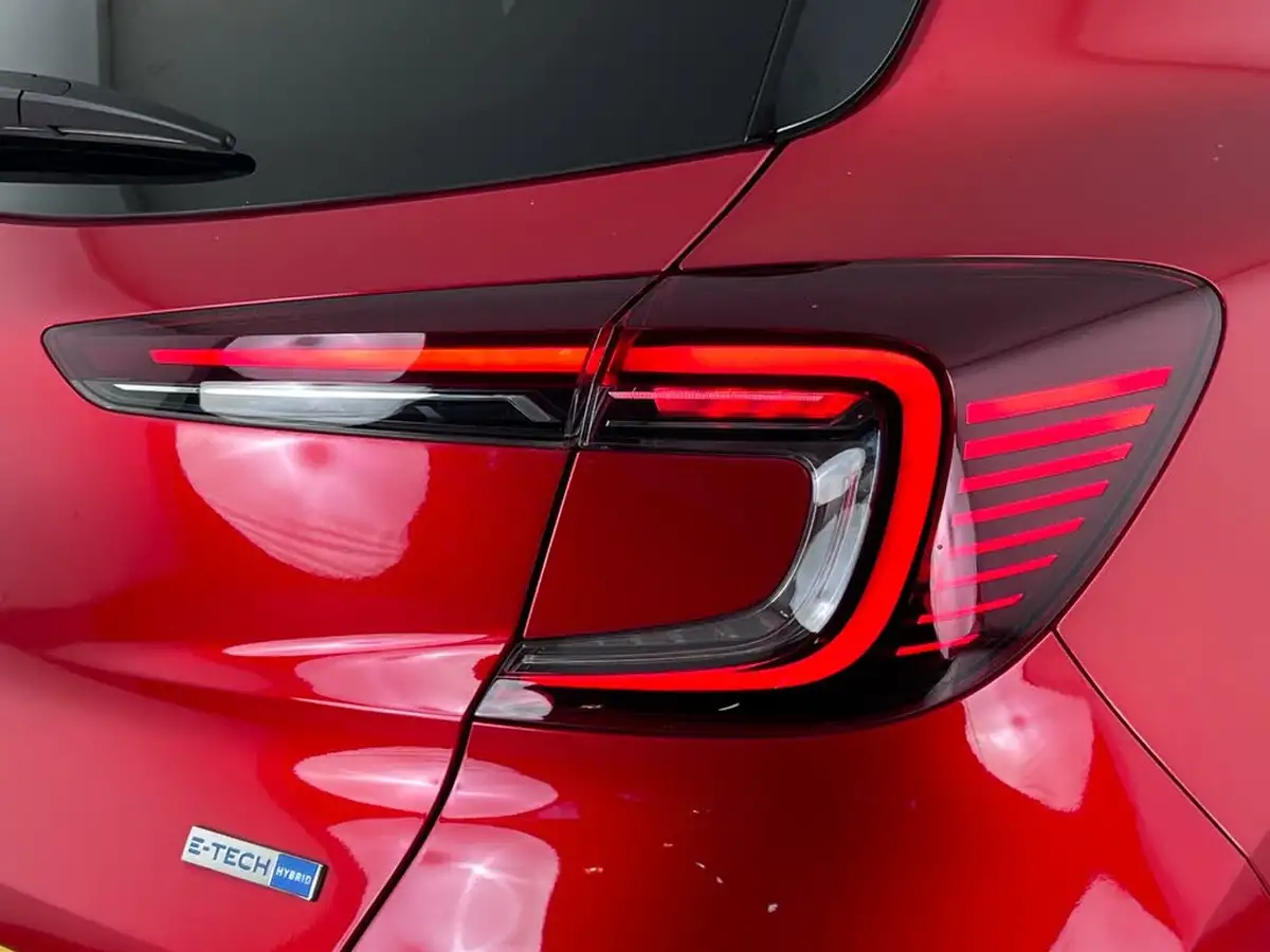 2022-renault-captur-16-iconic-edition-big-7