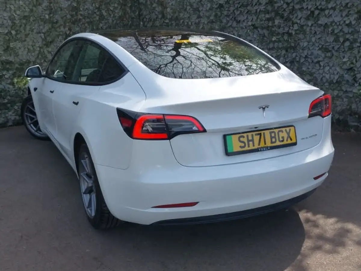 2021-tesla-model-3-e-long-range-awd-big-1