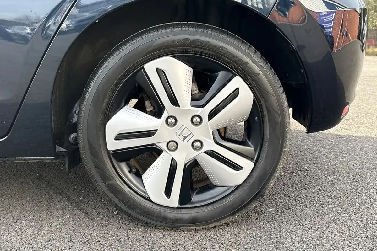 2021-honda-jazz-15-i-mmd-ex-107ps-big-20