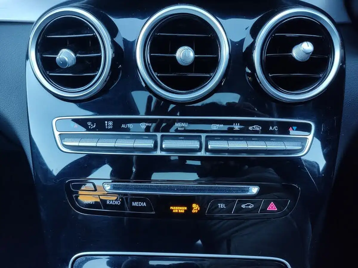 2016-mercedes-benz-c-class-20-c350e-sport-211ps-premium-plus-saloon-4d-7g-tronic-big-11