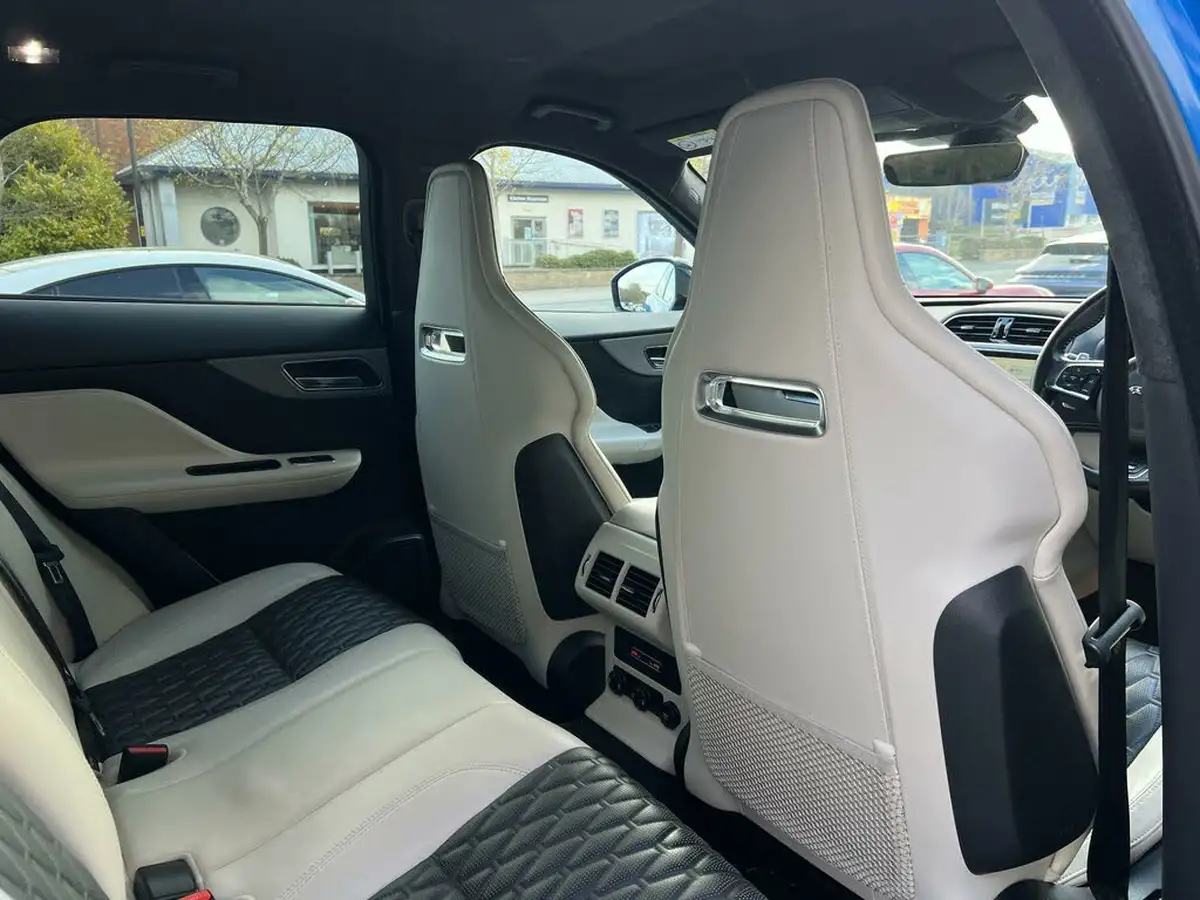2020-jaguar-f-pace-50-v8-svr-big-18