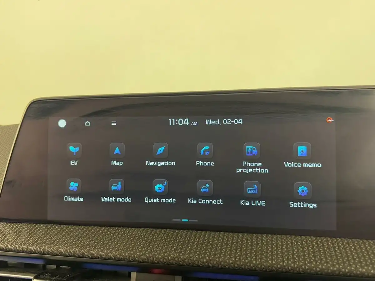 2023-kia-ev6-e-air-big-43