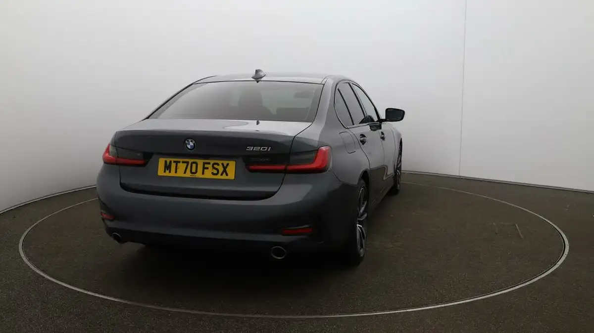 2020-bmw-3-series-big-47