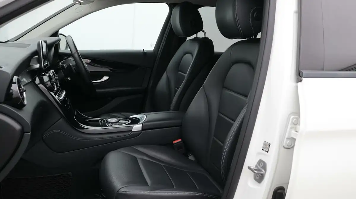 2019-mercedes-benz-glc-class-20-glc250-urban-edition-big-14