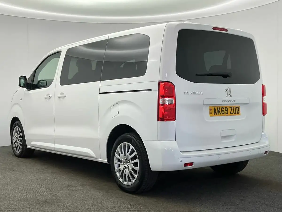 2020-peugeot-traveller-20-bluehdi-active-180ps-standardss-eat8-big-43