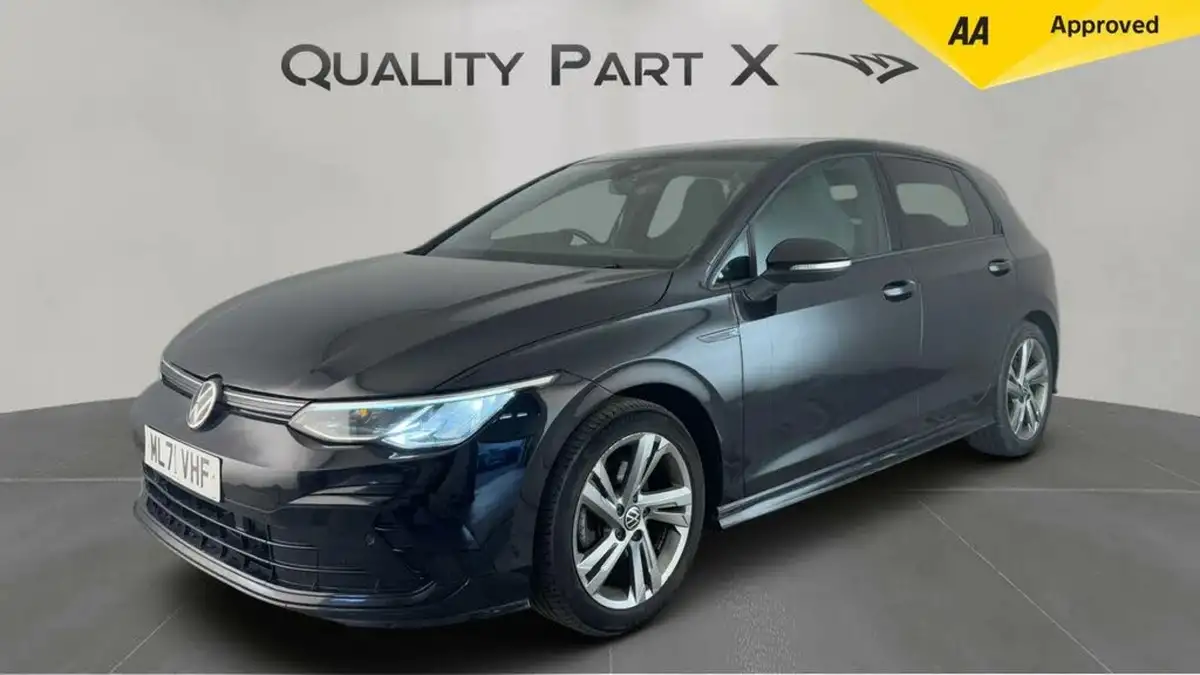 2021-volkswagen-golf-big-0