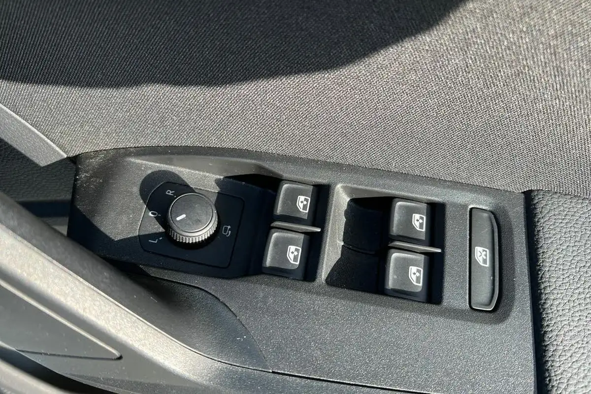 2021-seat-ibiza-10-tsi-fr-95ps-big-18
