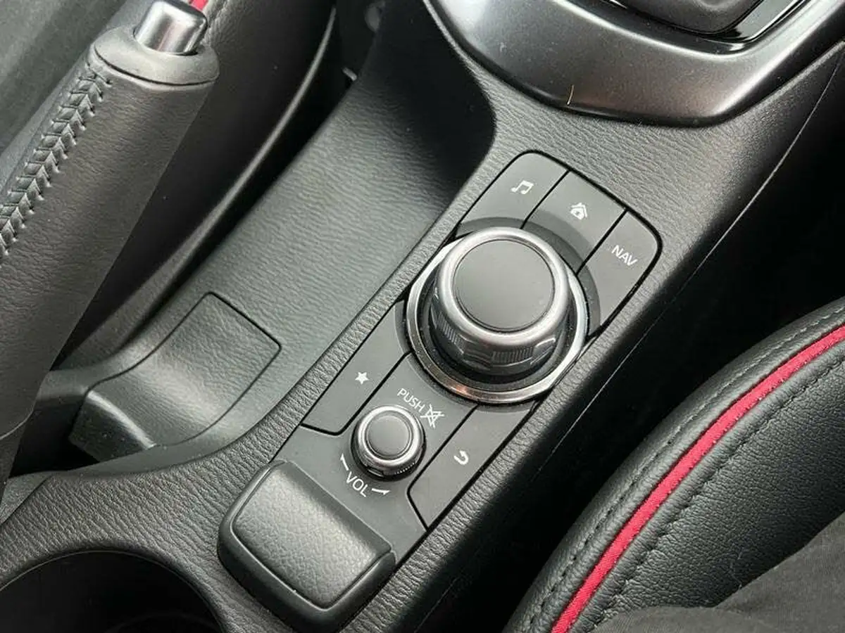 2023-mazda-mazda2-15-e-skyactiv-g-homura-aka-90ps-big-17