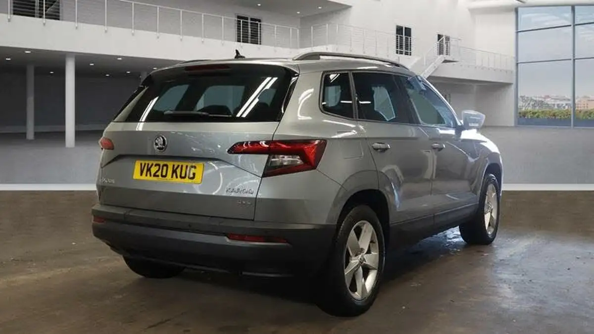 2020-skoda-karoq-20tdi-se-150ps-4x4-big-3