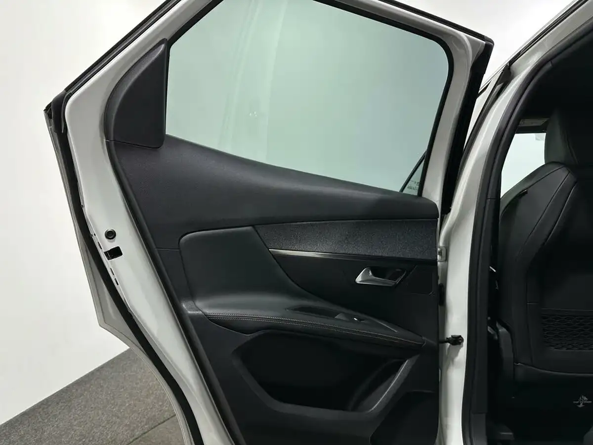 2018-peugeot-3008-suv-12-puretech-gt-line-big-39