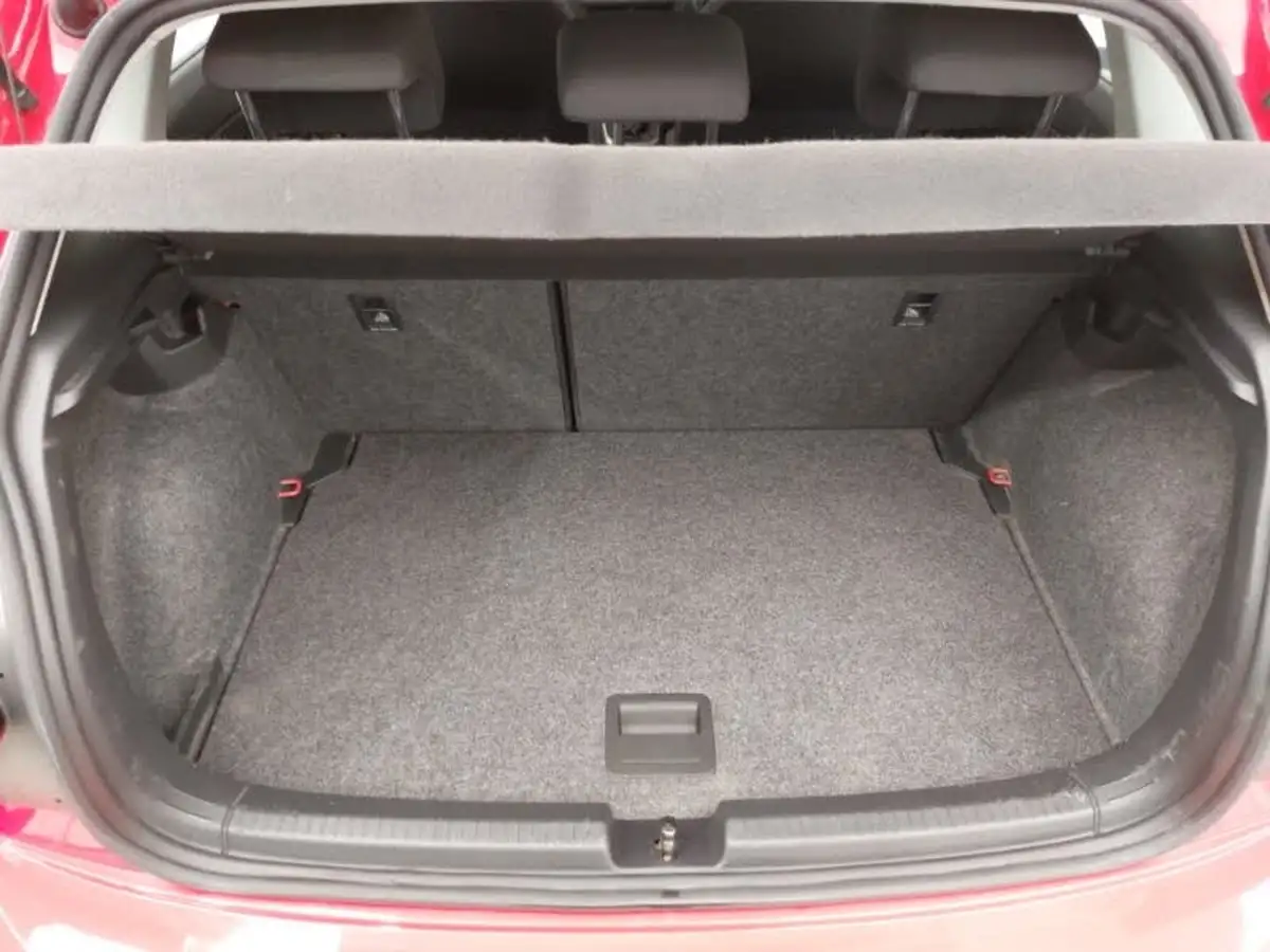2018-volkswagen-polo-10-se-65ps-big-7
