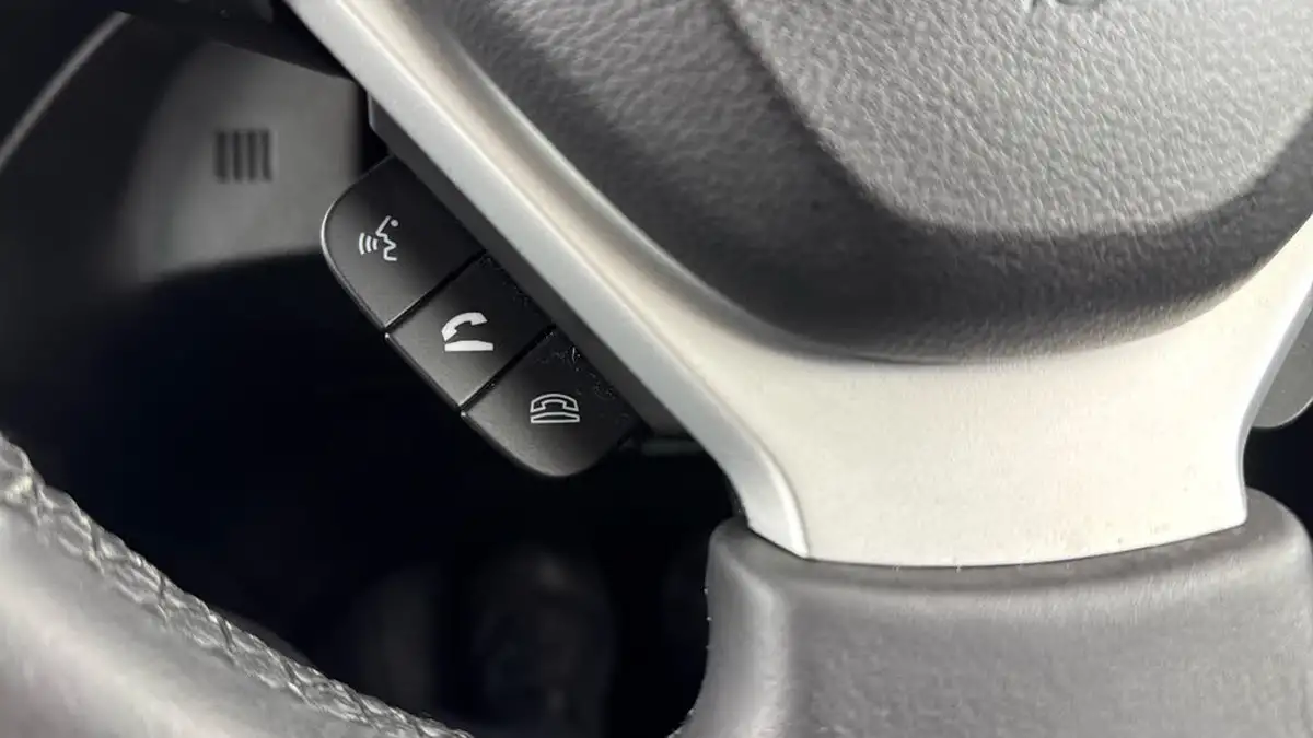 2023-suzuki-s-cross-14-boosterjet-motion-big-19