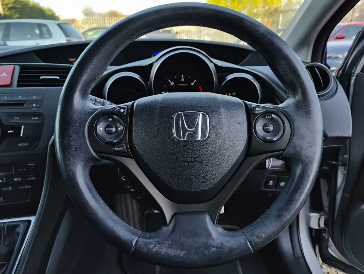 2013-honda-civic-16td-es-big-26