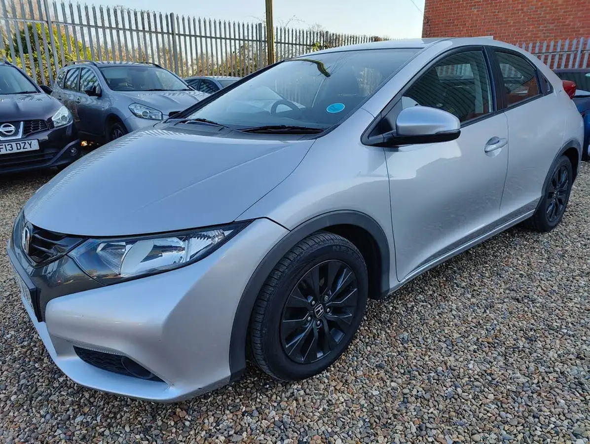2013-honda-civic-16td-es-big-2