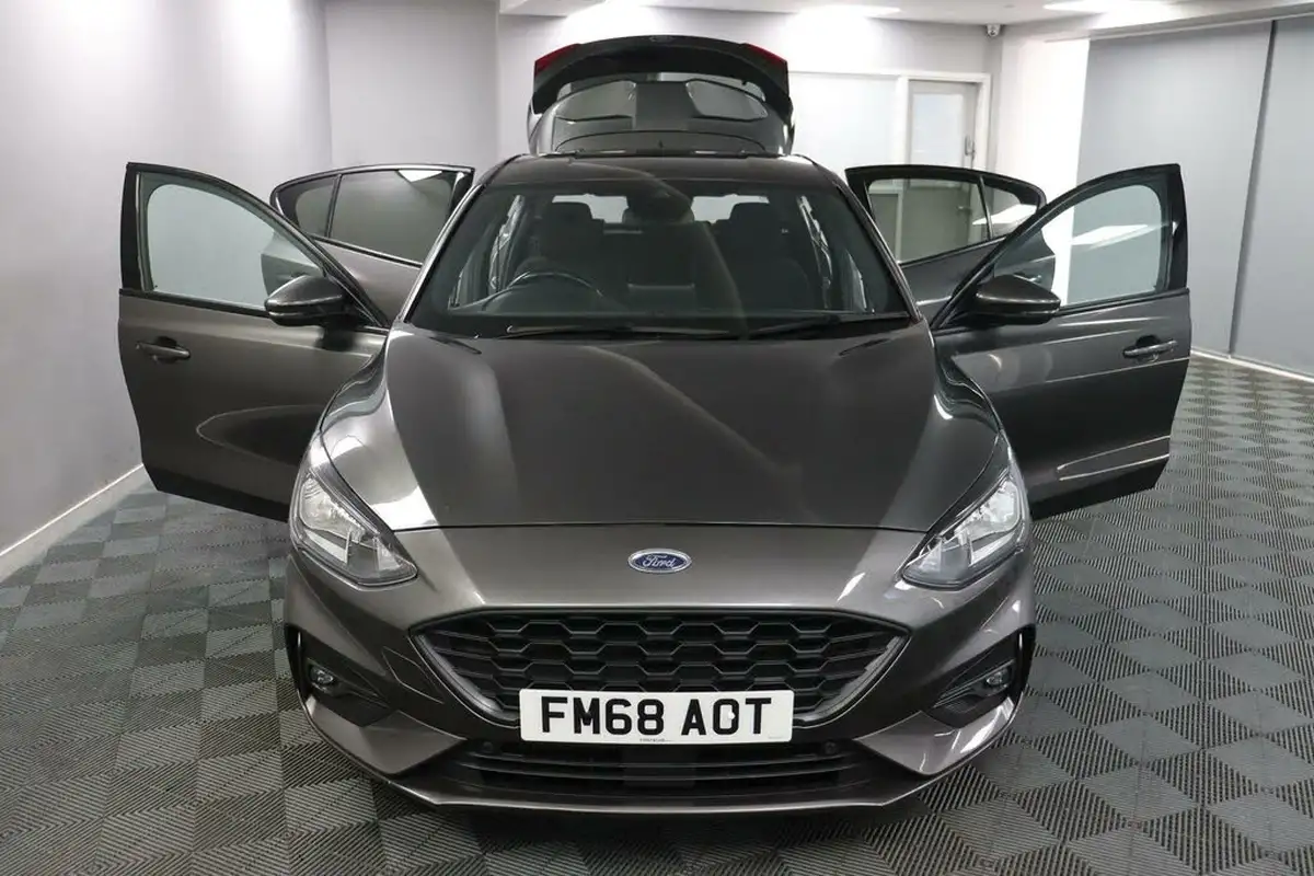 2019-ford-focus-10t-st-line-ss-hatchback-big-5