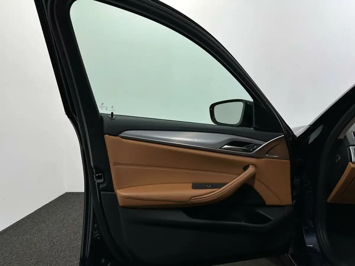 2018-bmw-5-series-20-520i-se-184bhp-touring-5d-big-34