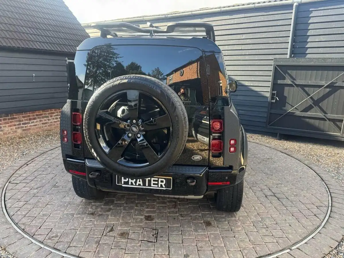2022-land-rover-90-defender-30-d250-x-dynamic-se-big-3